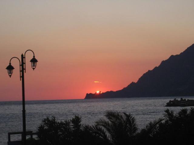 Flisvos Rooms Plakias Exterior photo