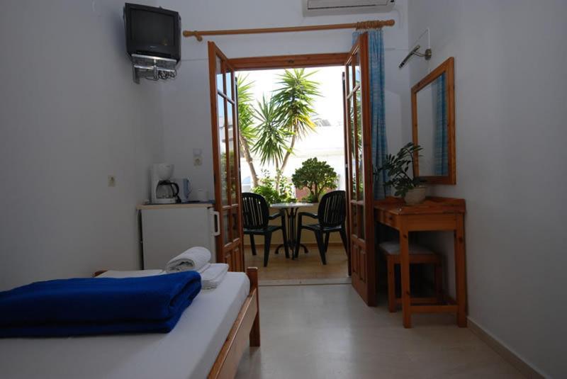 Flisvos Rooms Plakias Room photo